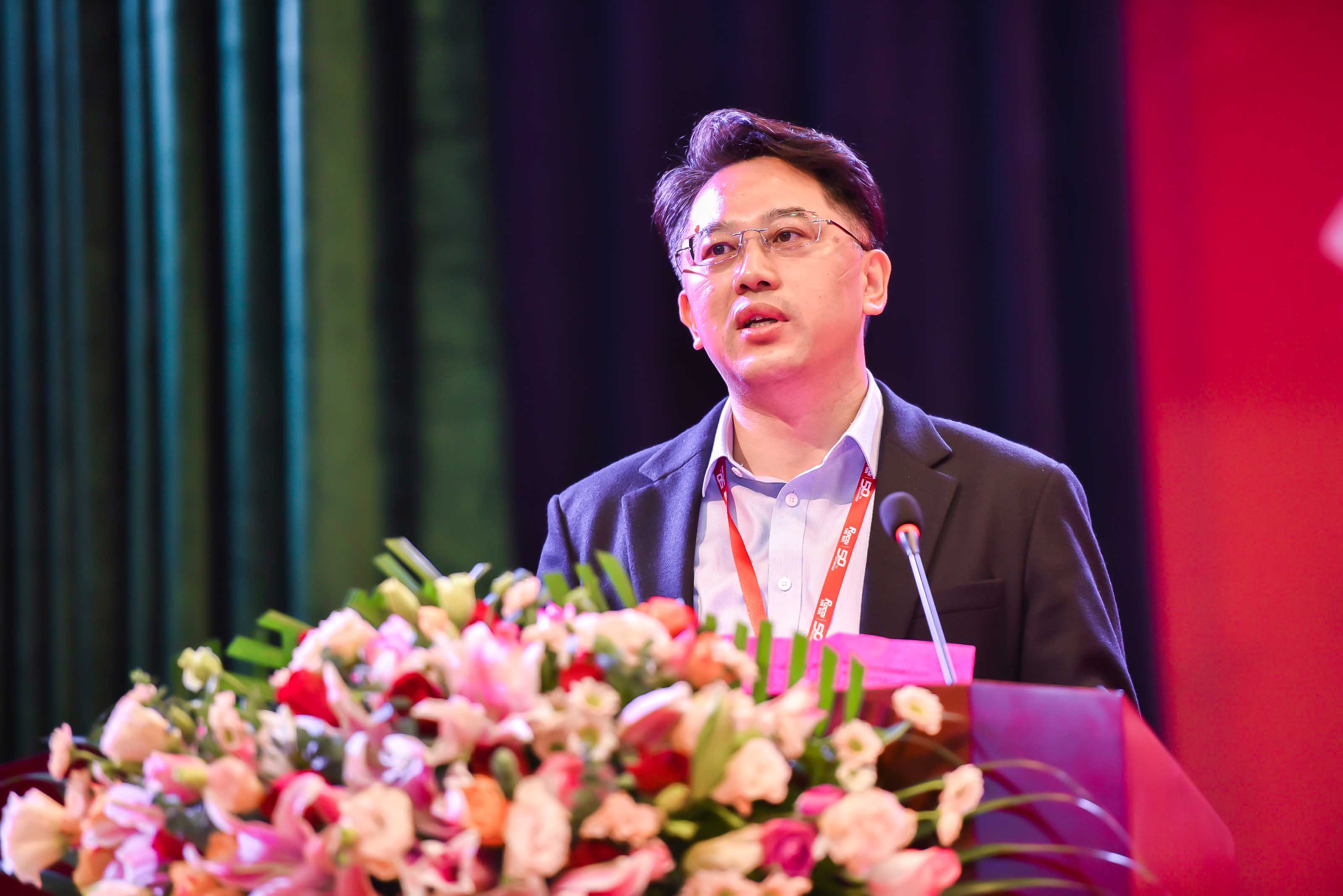 4.南瑞執行總裁嚴偉.JPG